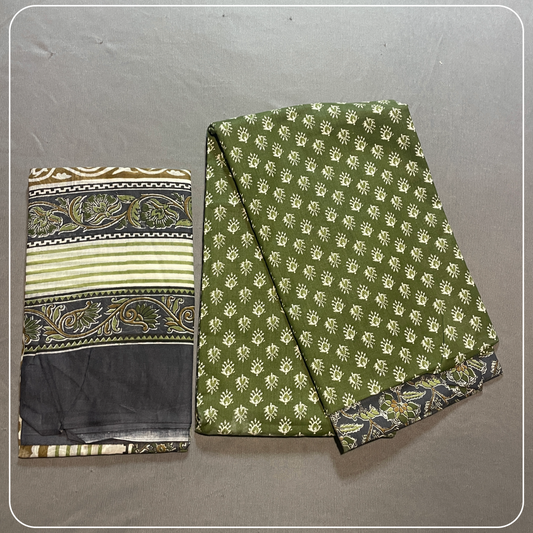 Parrot Green Simple Butta Handloom cotton with all over design