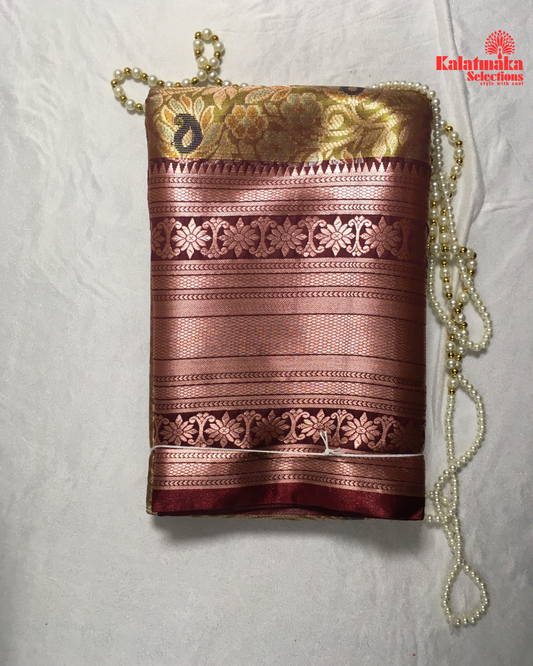 Mehandi Green and Copper Border Pattu Saree